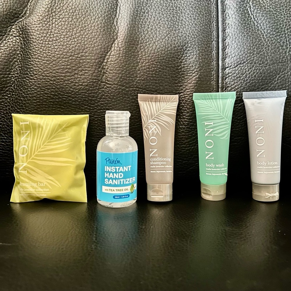 🏝️lot 5 NONI Hawaii conditioning shampoo bodywash lotion teatree lavender travel